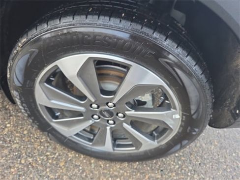 Certified 2024 Ford Escape Platinum w/ Premium Technology Package image 30