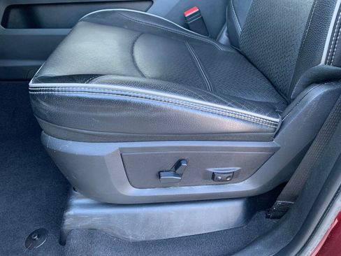 Used 2020 RAM 3500 Laramie image 19