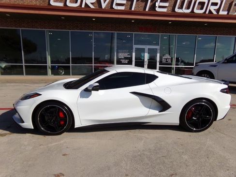 Used 2021 Chevrolet Corvette Stingray Preferred Cpe w/ Z51 Performance Package image 8