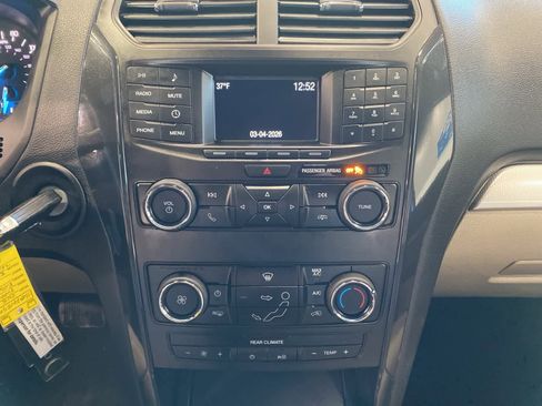 Used 2018 Ford Explorer FWD image 12