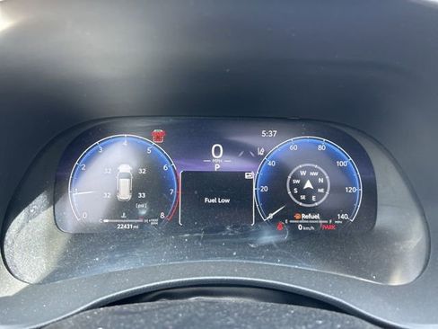 Used 2023 Toyota Highlander Platinum image 17