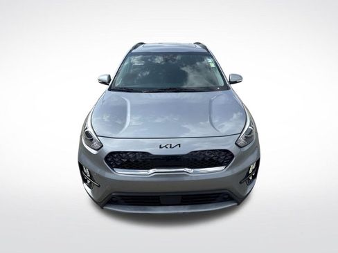 Used 2022 Kia Niro Touring Special Edition FWD image 2