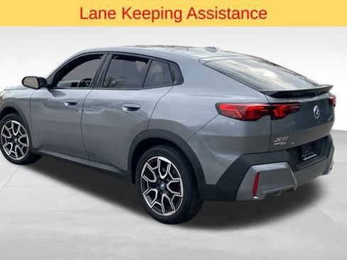 Used 2025 BMW X2 xDrive28i AWD/4WD image 6