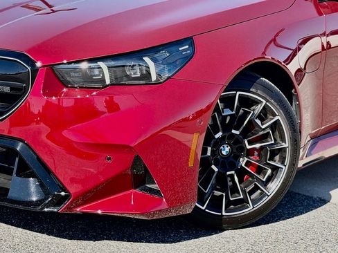 Used 2026 BMW M5 w/ Carbon Package AWD/4WD image 4