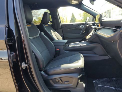 New 2026 Ford Explorer Tremor w/ Tremor Convenience Package image 16