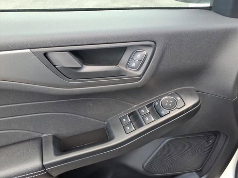 New 2025 Ford Escape Active image 15