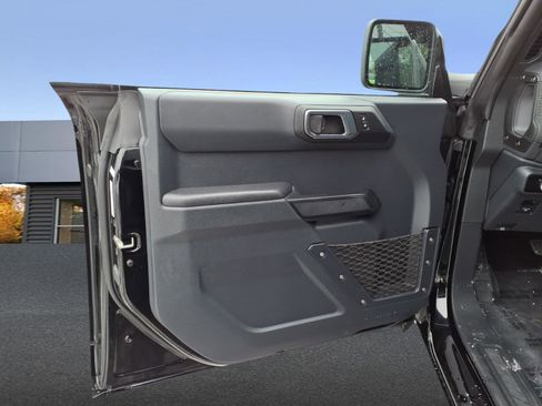 Used 2025 Ford Bronco Big Bend image 15