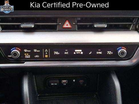 Certified 2025 Kia Sportage EX image 16