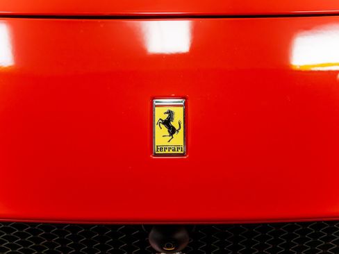 Used 2018 Ferrari 812 Superfast image 46
