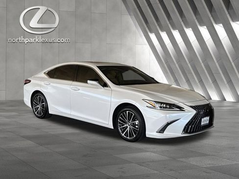 Certified 2025 Lexus ES 300h w/ Premium Package FWD image 5