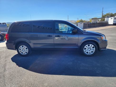 Used 2015 Dodge Grand Caravan American Value Package image 4