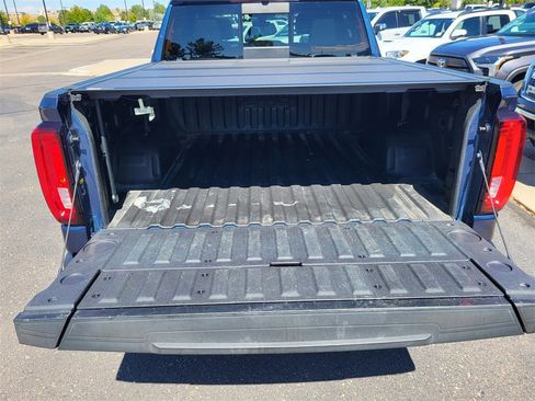 Used 2019 GMC Sierra 1500 AT4 w/ Off Road Performance Package image 20