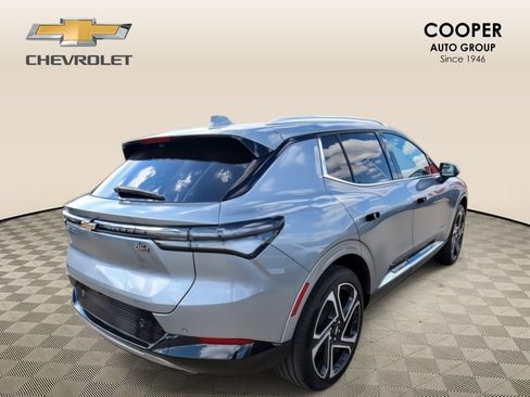 New 2025 Chevrolet Equinox EV LT w/ Convenience Package II image 19