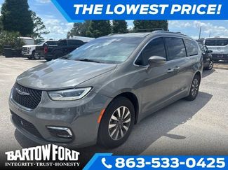 Used 2021 Chrysler Pacifica Touring-L FWD video 1