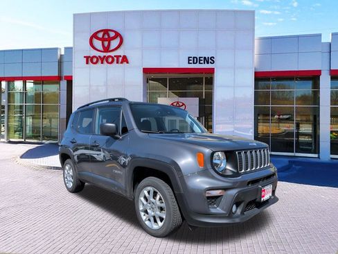 Used 2022 Jeep Renegade Latitude w/ Convenience Group AWD/4WD image 28
