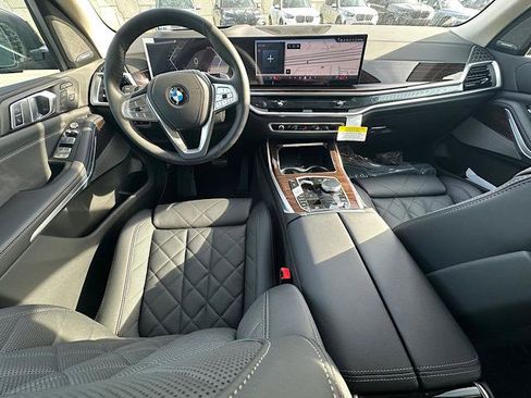 New 2026 BMW X7 xDrive40i image 7