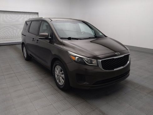 Used 2016 Kia Sedona LX FWD image 13