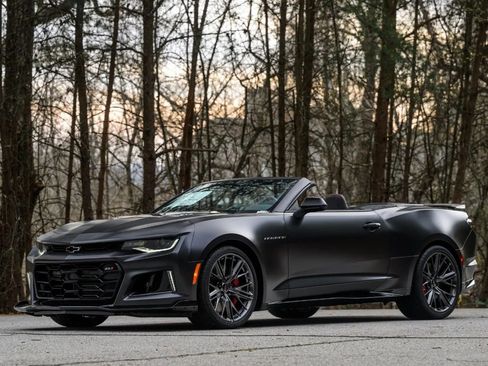 Used 2024 Chevrolet Camaro ZL1 RWD image 2