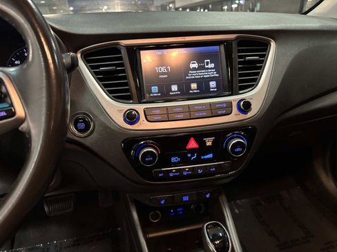 Used 2019 Hyundai Accent Limited image 24