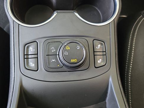 Used 2024 GMC Terrain SLE w/ Driver Convenience Package AWD/4WD image 24
