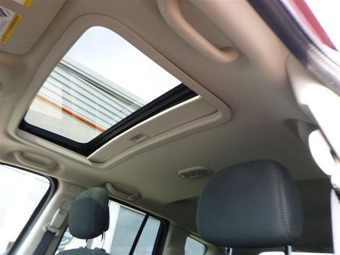 Used 2013 Jeep Compass Latitude w/ Sun/Sound Group image 14