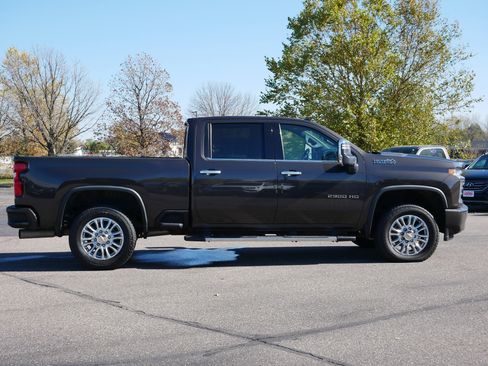 Used 2021 Chevrolet Silverado 2500 High Country w/ Z71 Off-Road Package image 8