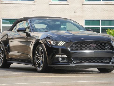 Used 2015 Ford Mustang Premium RWD image 27