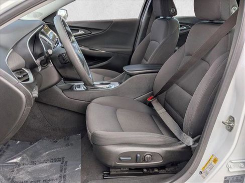 Used 2023 Chevrolet Malibu LT image 18