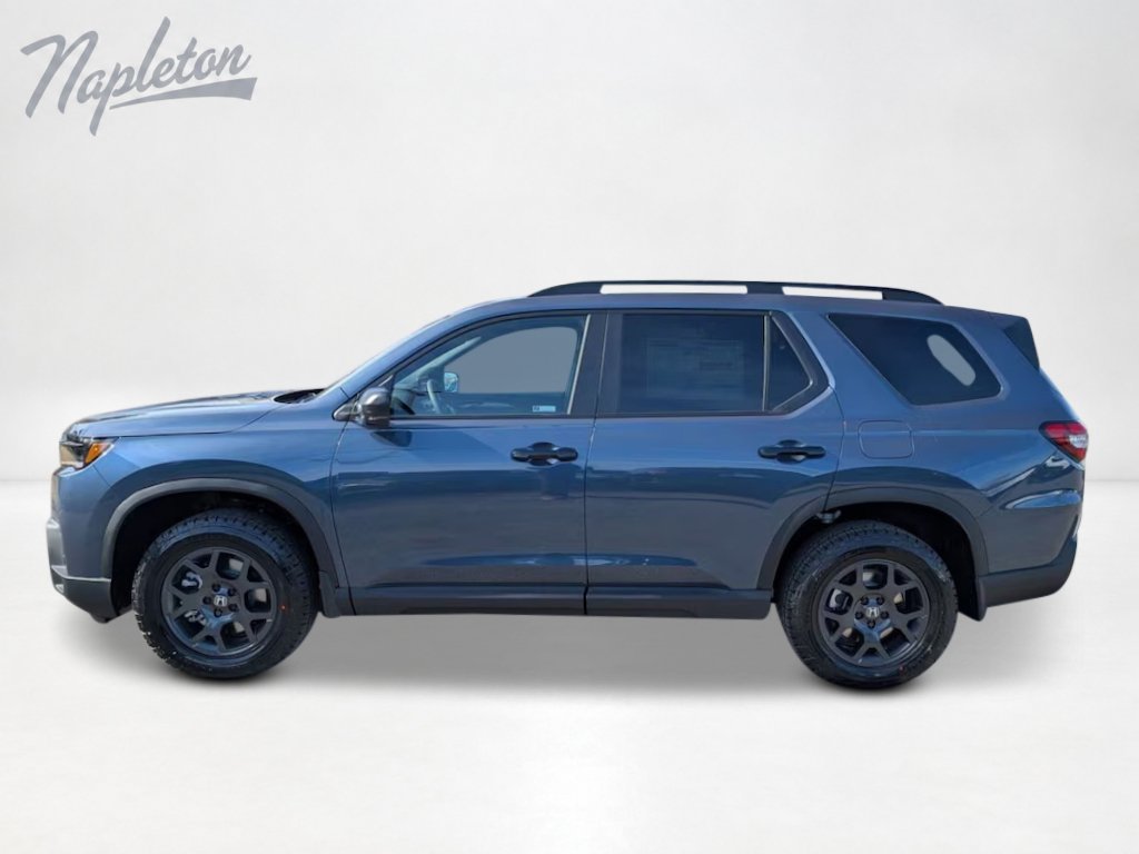 New 2026 Honda Pilot TrailSport image 2
