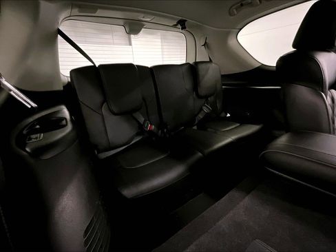 Used 2024 Nissan Armada Platinum w/ Captain's Chairs Package AWD/4WD image 34