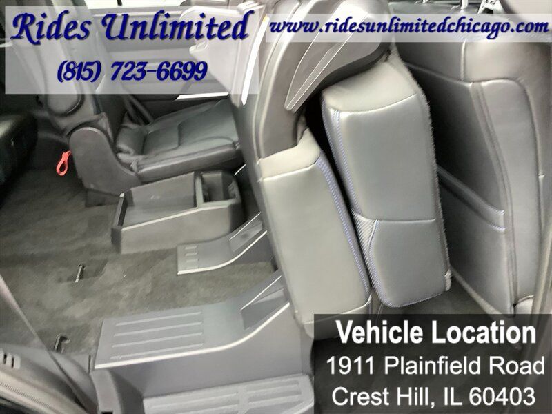 Used 2023 Toyota Sequoia Platinum AWD/4WD image 32