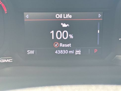 Used 2019 GMC Sierra 1500 SLT w/ SLT Premium Plus Package AWD/4WD image 13