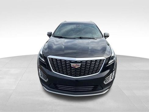 Certified 2023 Cadillac XT5 Premium Luxury FWD image 2