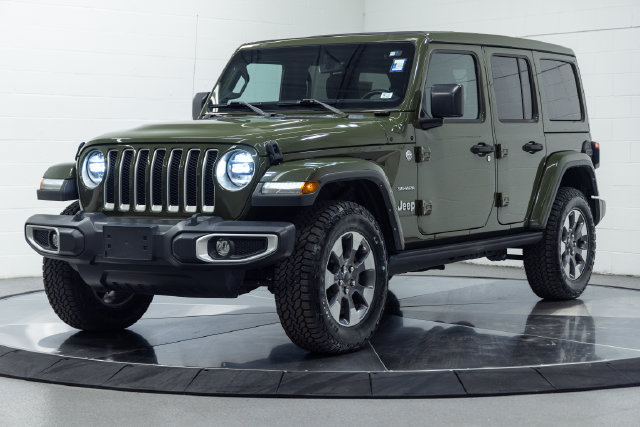 Used 2023 Jeep Wrangler Unlimited Sahara w/ LED Lighting Group AWD/4WD image 6