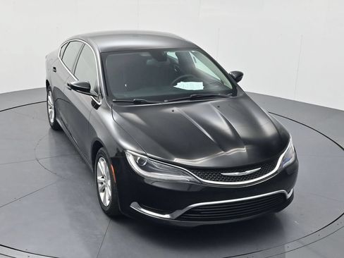 Used 2015 Chrysler 200 Limited FWD image 37