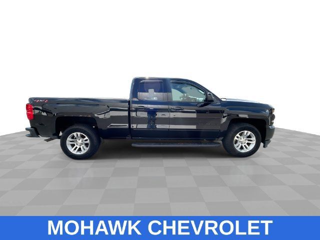Used 2018 Chevrolet Silverado 1500 LT w/ All Star Edition AWD/4WD image 9