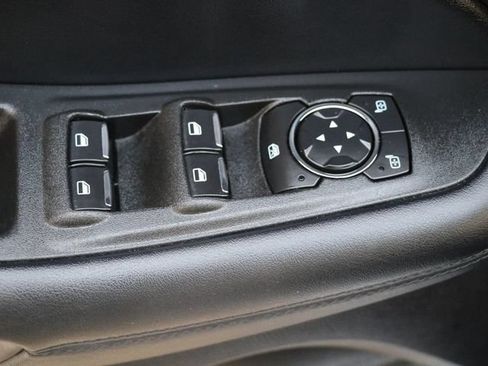 Used 2021 Ford Edge SE FWD image 18