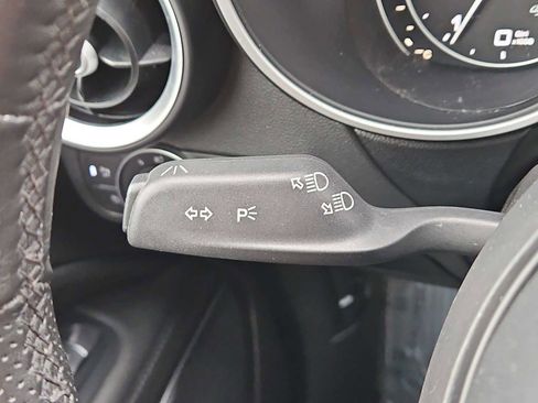 Used 2022 Alfa Romeo Stelvio Ti image 27