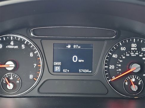 Used 2020 Kia Sorento LX w/ LX I4 Convenience Package image 21