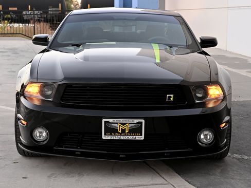 Used 2012 Ford Mustang GT Premium w/ HID Headlamps & Security Pkg image 10