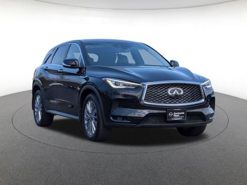 Used 2025 INFINITI QX50 Pure AWD/4WD image 3