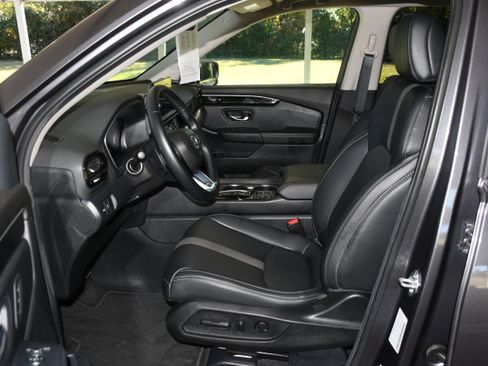 Certified 2025 Honda Pilot EX-L image 7