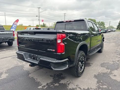 Used 2024 Chevrolet Silverado 1500 ZR2 w/ Technology Package image 7