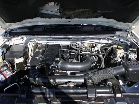 Used 2017 Nissan Frontier S image 11