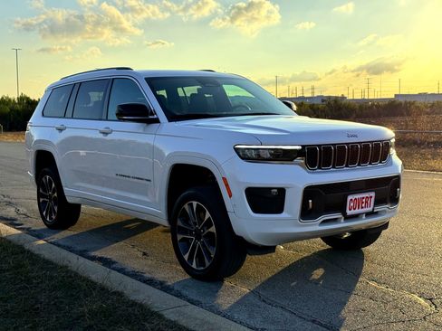 Used 2021 Jeep Grand Cherokee L Overland w/ Advanced Protech Group III image 4