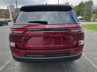 New 2025 Jeep Grand Cherokee Altitude video 4