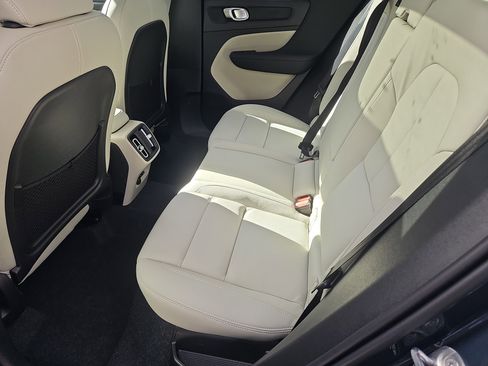 New 2026 Volvo XC40 B5 Ultra w/ Protection Package Premier image 22