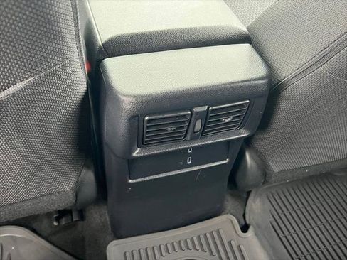 Certified 2025 Toyota 4Runner SR5 AWD/4WD image 18