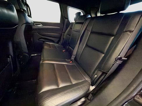 Used 2021 Jeep Grand Cherokee Limited image 13