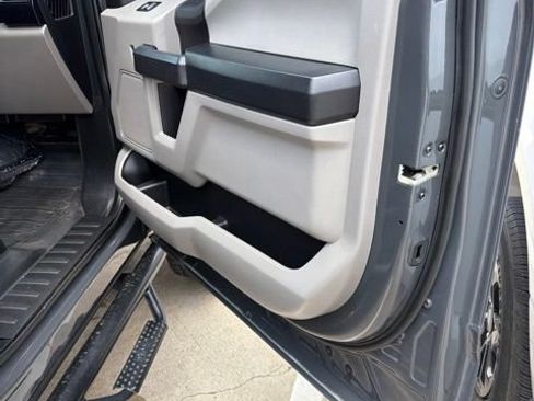 Used 2017 Ford F150 XL w/ Equipment Group 101A Mid AWD/4WD image 11